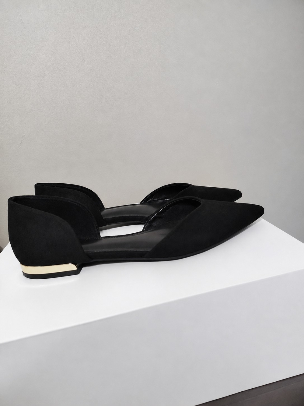crown & ivy Black Pointed D'Orsay Flats with Gold Heel Trim
